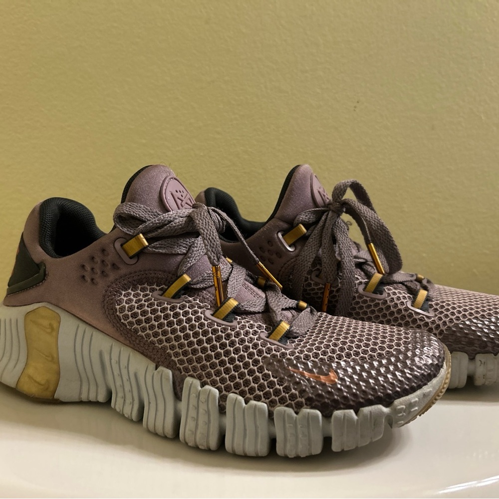 Nike Metcon 4 lavender purple women’s size 7 sneakers